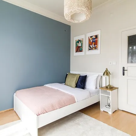Lägenhet Chic And Cozy Flat Near Istiklal Street In Beyoglu