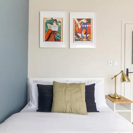 Chic And Cozy Flat Near Istiklal Street In Beyoglu Lägenhet *